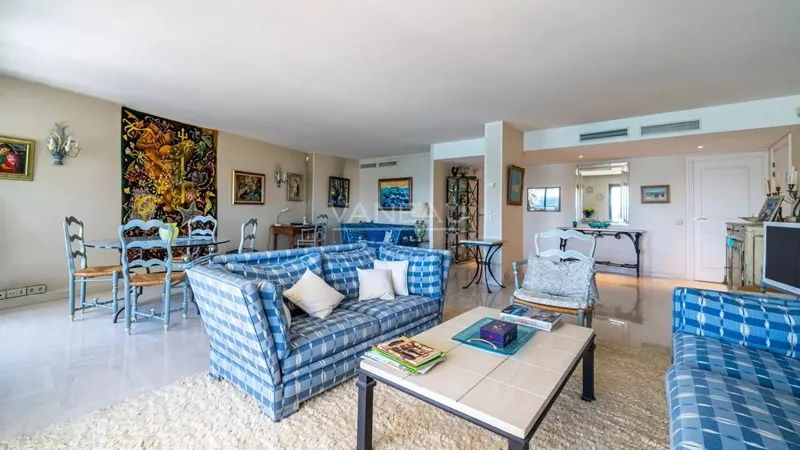 Flat 125m² in France, Cannes. Priced at 3478715£ rent photo-1