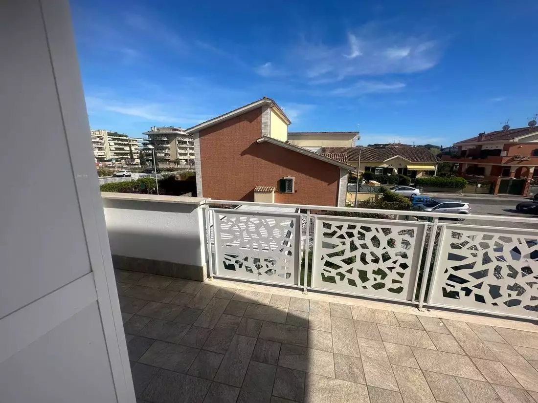Flat 100m² in Italy, Rome. Priced at 480000€ rent photo-5