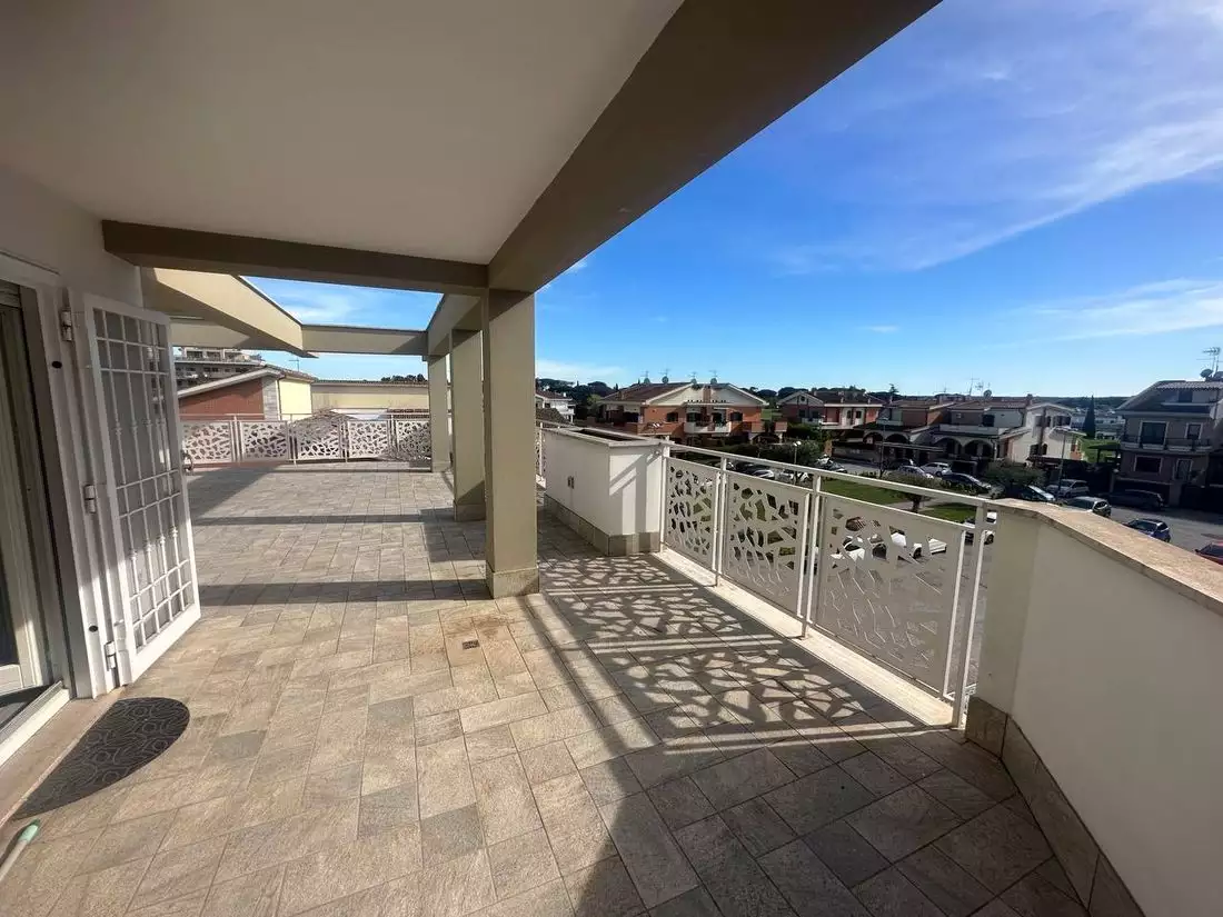 Flat 100m² in Italy, Rome. Priced at 480000€ rent photo-13