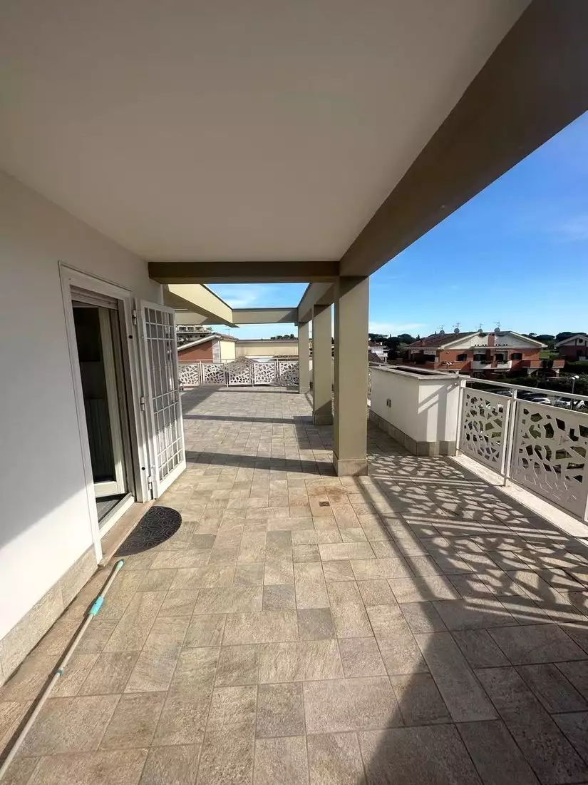 Flat 100m² in Italy, Rome. Priced at 480000€ rent photo-16