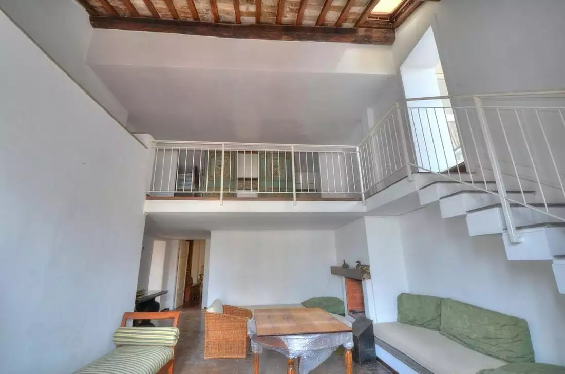 Flat 530m² in Italy, Rome. Priced at 4000000€ rent photo-6