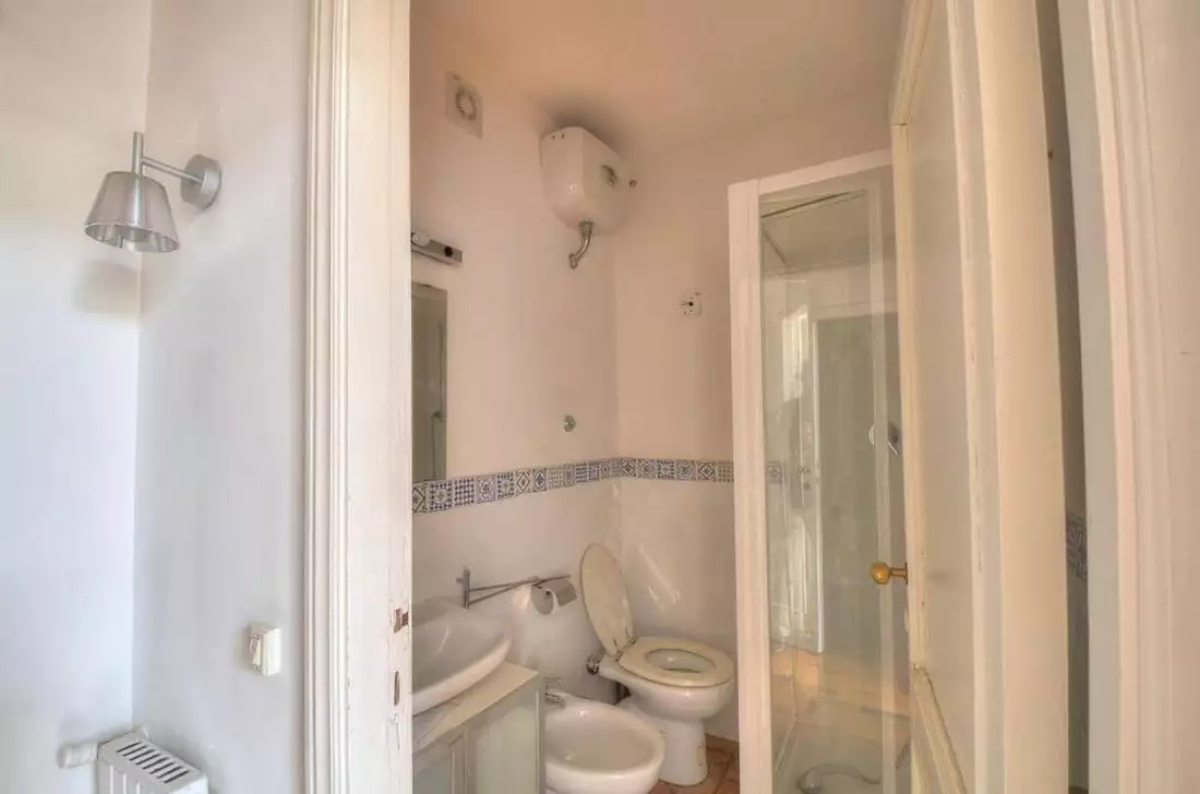 Flat 530m² in Italy, Rome. Priced at 4000000€ rent photo-7