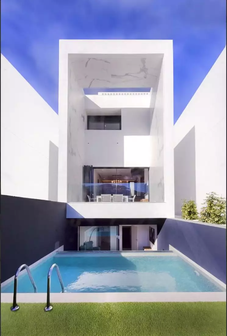 Townhouse 450m² in Spain, Benidorm. Priced at 665000€ rent photo-1