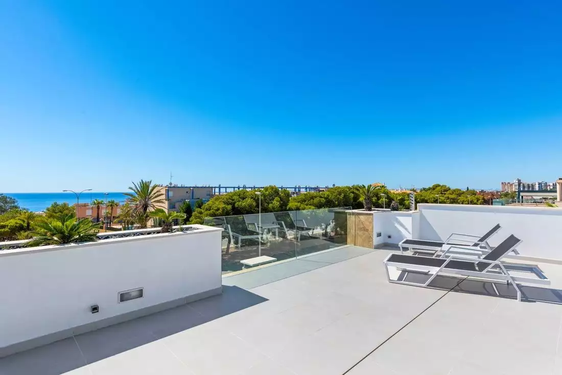 Villa 229m² in Spain, Alicante. Priced at 1600000€ rent photo-9