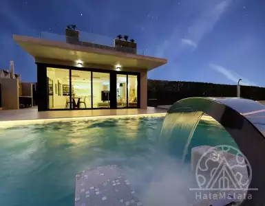 Buy in Spain for 1600000€