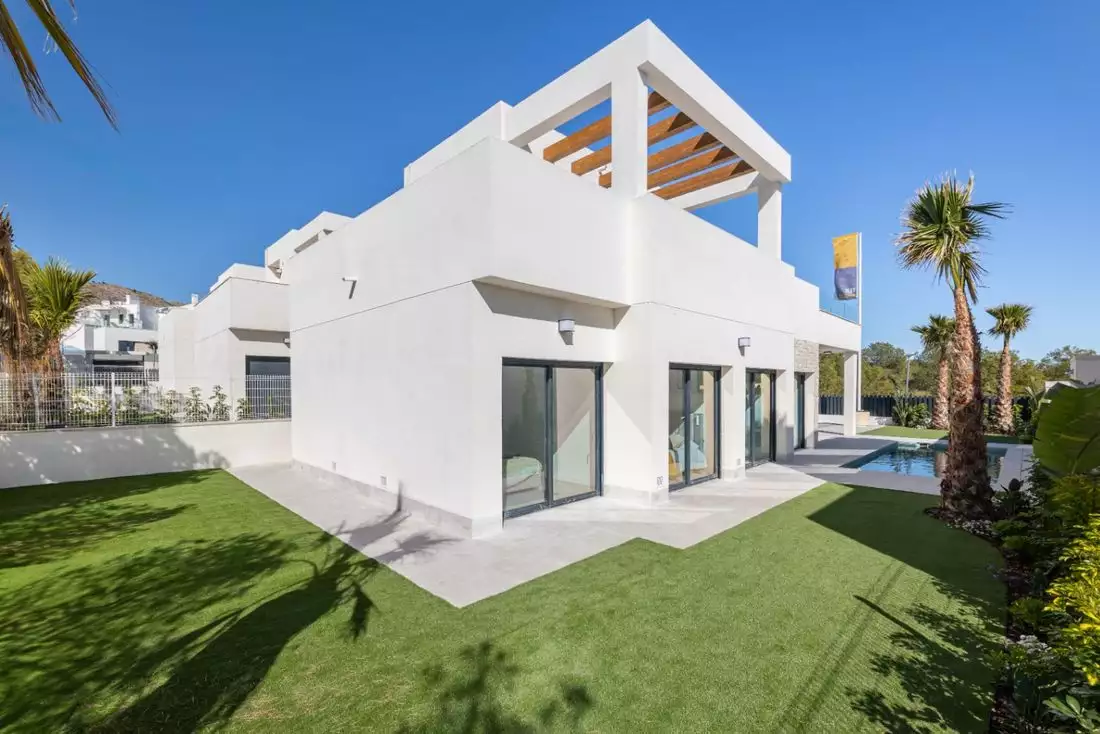 Villa 122m² in Spain, Alicante. Priced at 540000€ rent photo-1