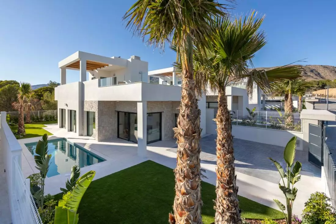 Villa 122m² in Spain, Alicante. Priced at 540000€ rent photo-2