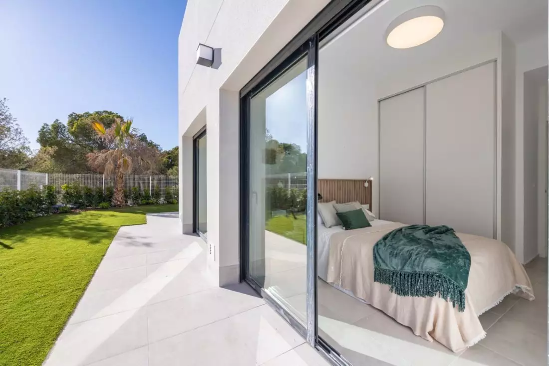 Villa 122m² in Spain, Alicante. Priced at 540000€ rent photo-4
