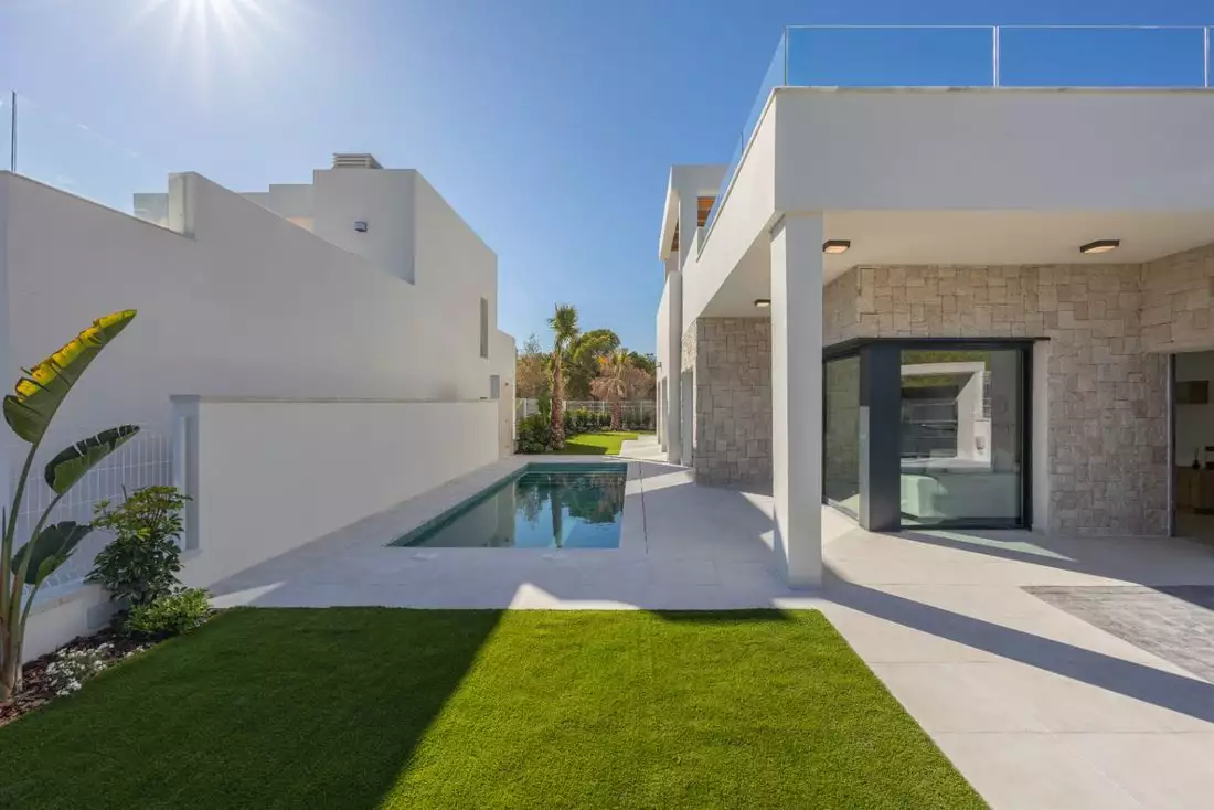 Villa 122m² in Spain, Alicante. Priced at 540000€ rent photo-10