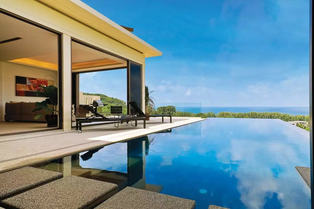 Villa 330m² in Thailand, Phuket. Priced at 796000€ rent photo-3