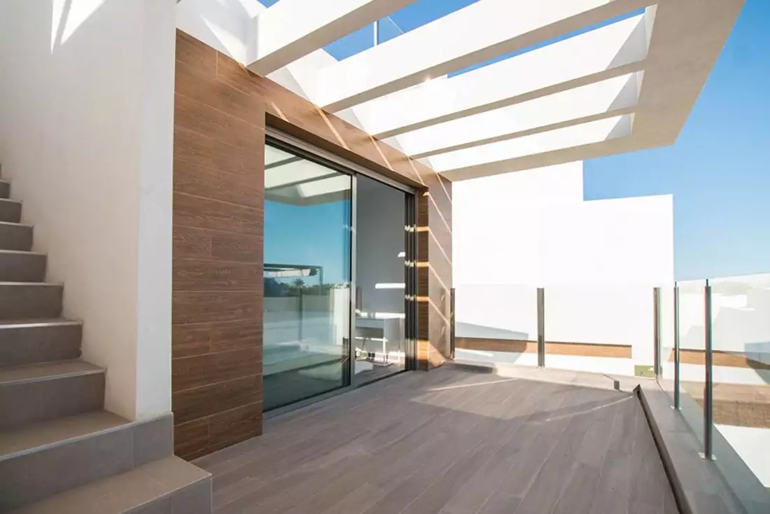Villa 185m² in Spain, Alicante. Priced at 499000€ rent photo-4