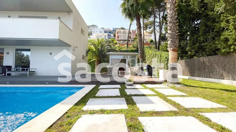 Дом 315м² в Испании, Бланес. Стоимостью 1391486£ аренда фото-4