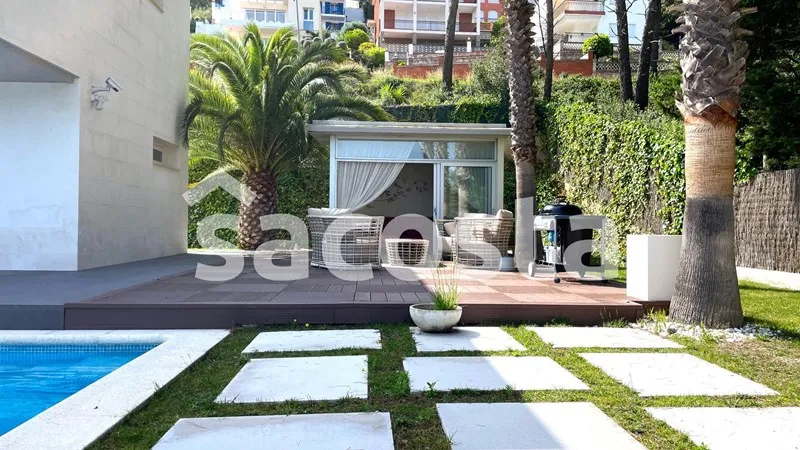 Дом 315м² в Испании, Бланес. Стоимостью 1391486£ аренда фото-5