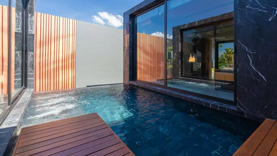 Villa 388m² in Thailand, Phuket. Priced at 1150000€ rent photo-8