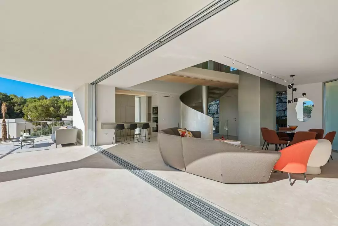 Villa 332m² in Spain, Alicante. Priced at 2365000€ rent photo-15