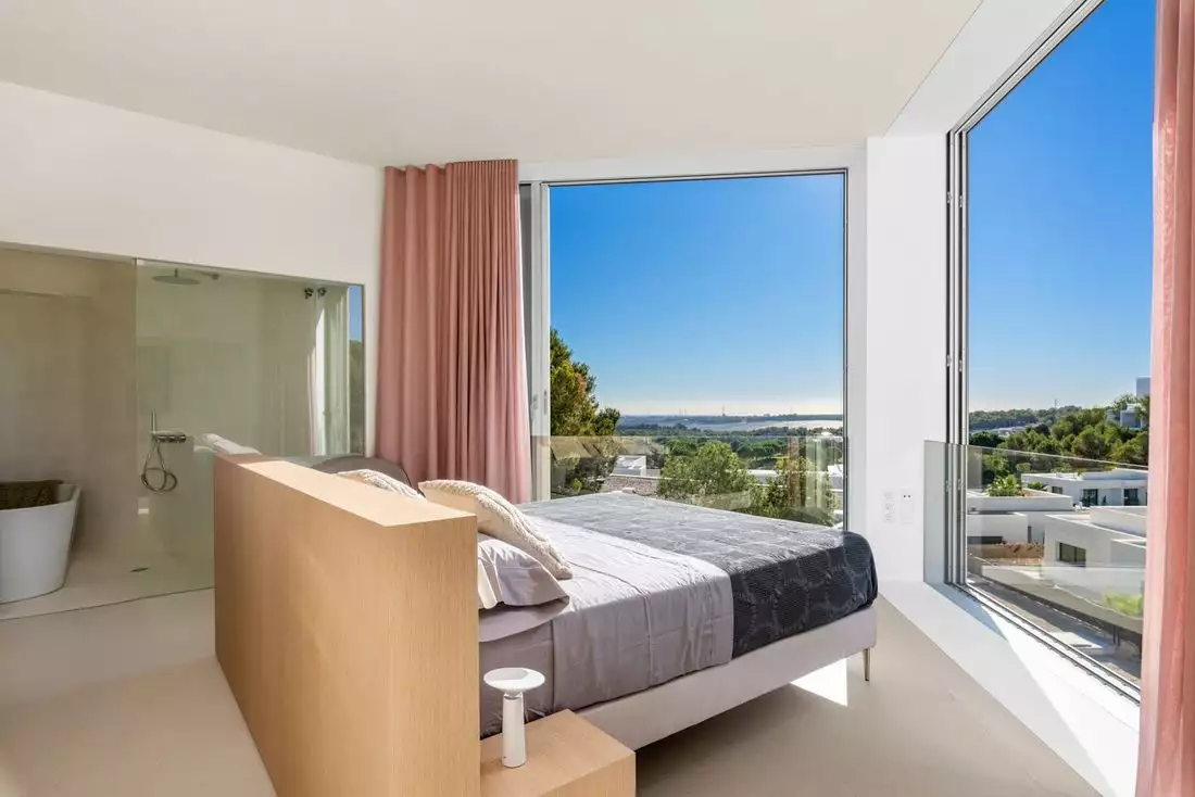 Villa 332m² in Spain, Alicante. Priced at 2365000€ rent photo-18