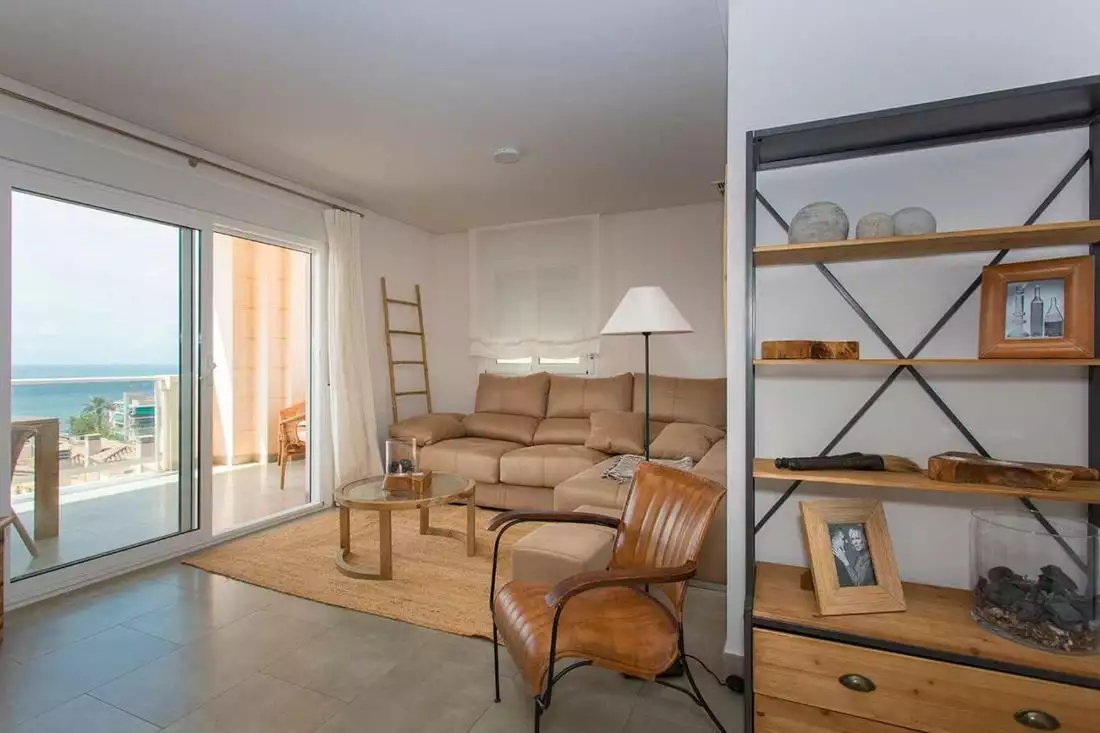 Flat 144m² in Spain, Alicante. Priced at 300000€ rent photo-9