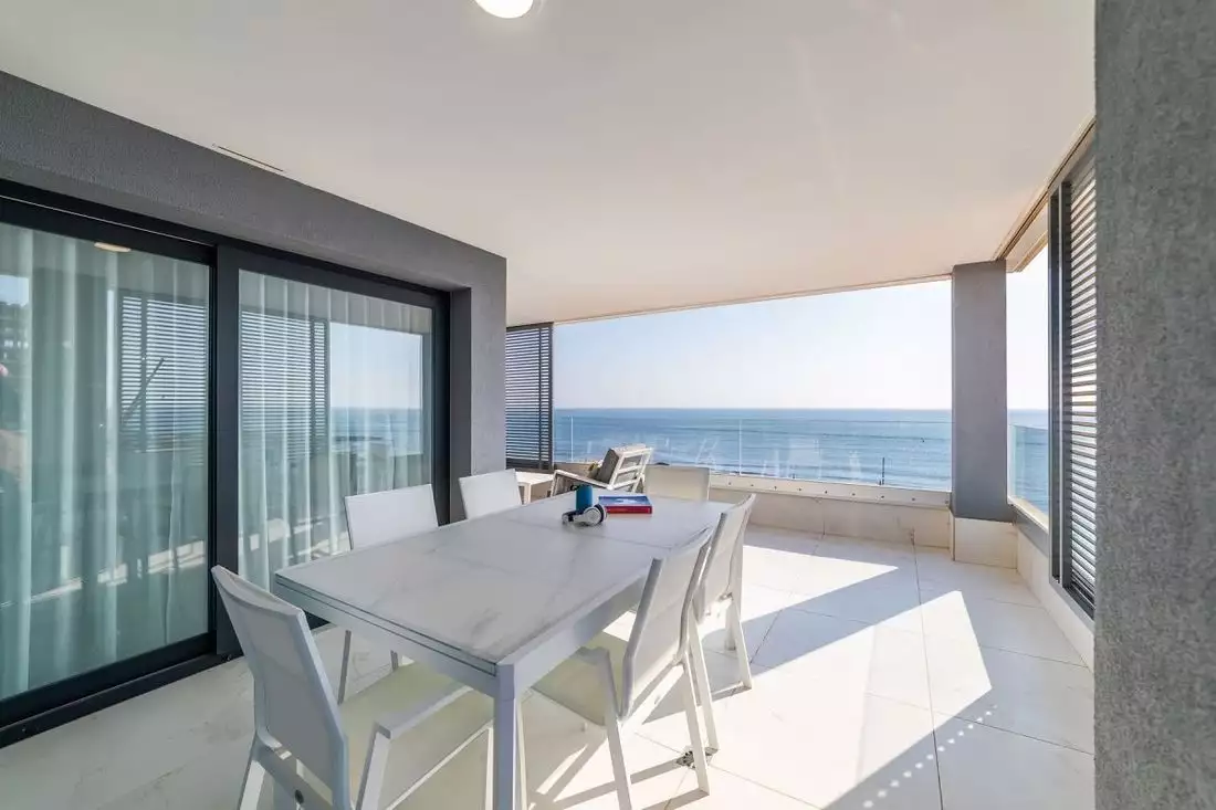 Flat 97m² in Spain, Alicante. Priced at 675000€ rent photo-3