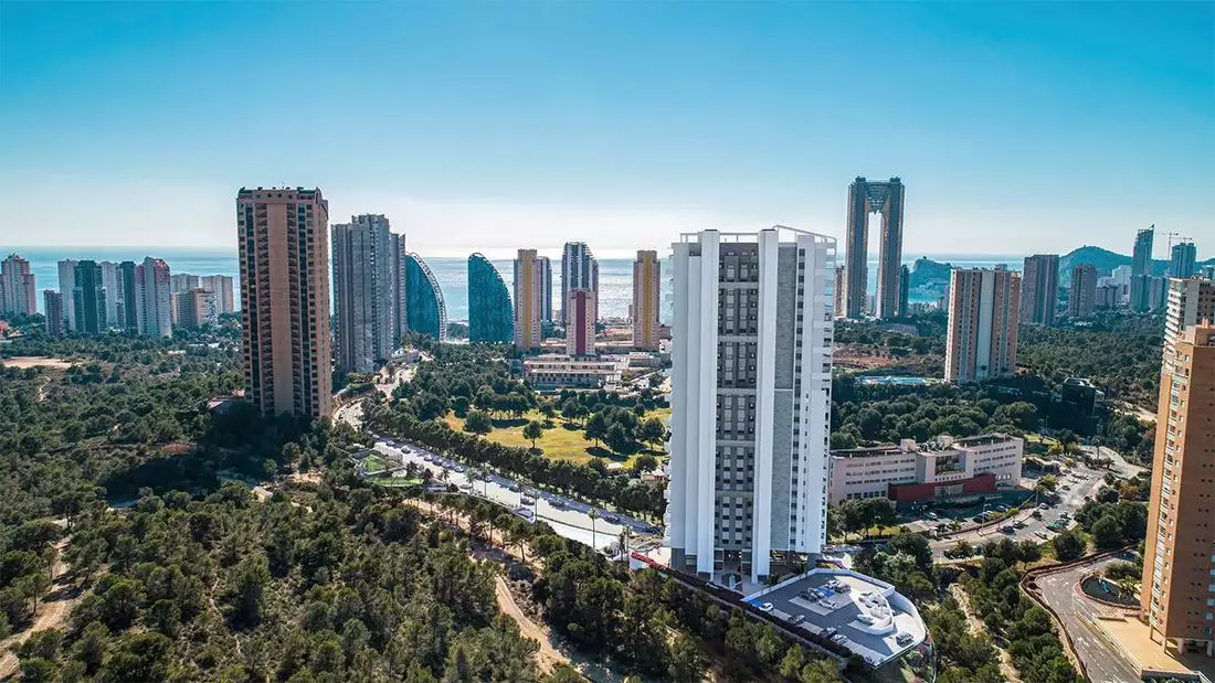 Flat 97m² in Spain, Benidorm. Priced at 399000€ rent photo-1