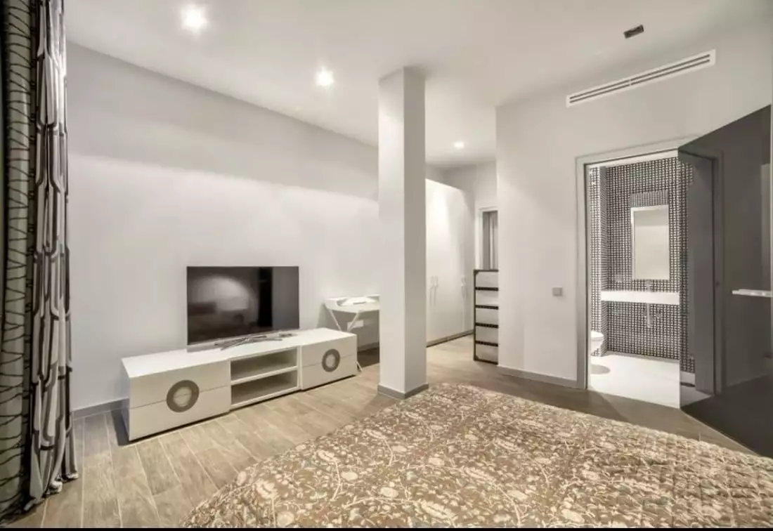 Villa 1800m² in Spain, Alicante. Priced at 8500000€ rent photo-16