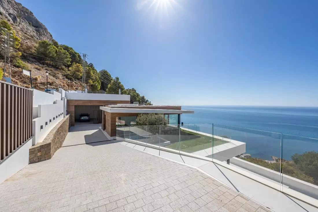 Villa 1050m² in Spain, Alicante. Priced at 5200000€ rent photo-9