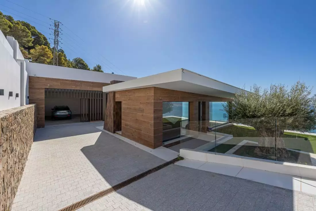 Villa 1050m² in Spain, Alicante. Priced at 5200000€ rent photo-12