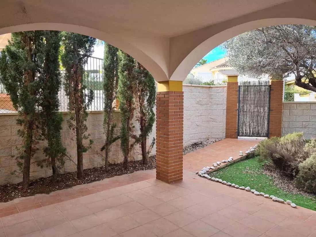Villa 112m² in Spain, Alicante. Priced at 289000€ rent photo-8
