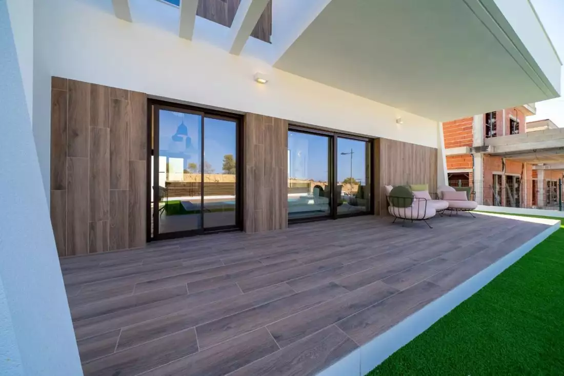 Villa 167m² in Spain, Alicante. Priced at 565000€ rent photo-2