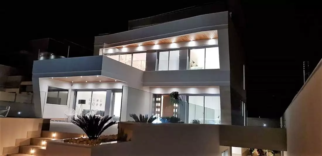 Villa 332m² in Spain, Alicante. Priced at 1430000€ rent photo-2