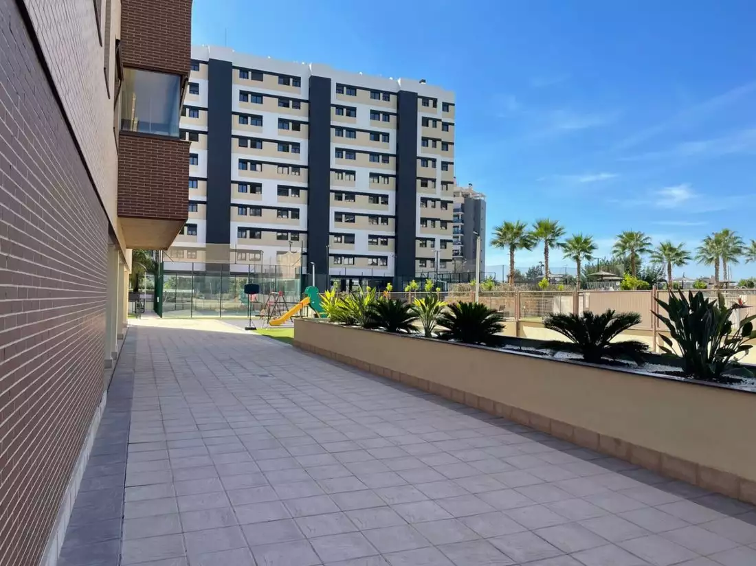 Flat 158m² in Spain, Alicante. Priced at 400000€ rent photo-4