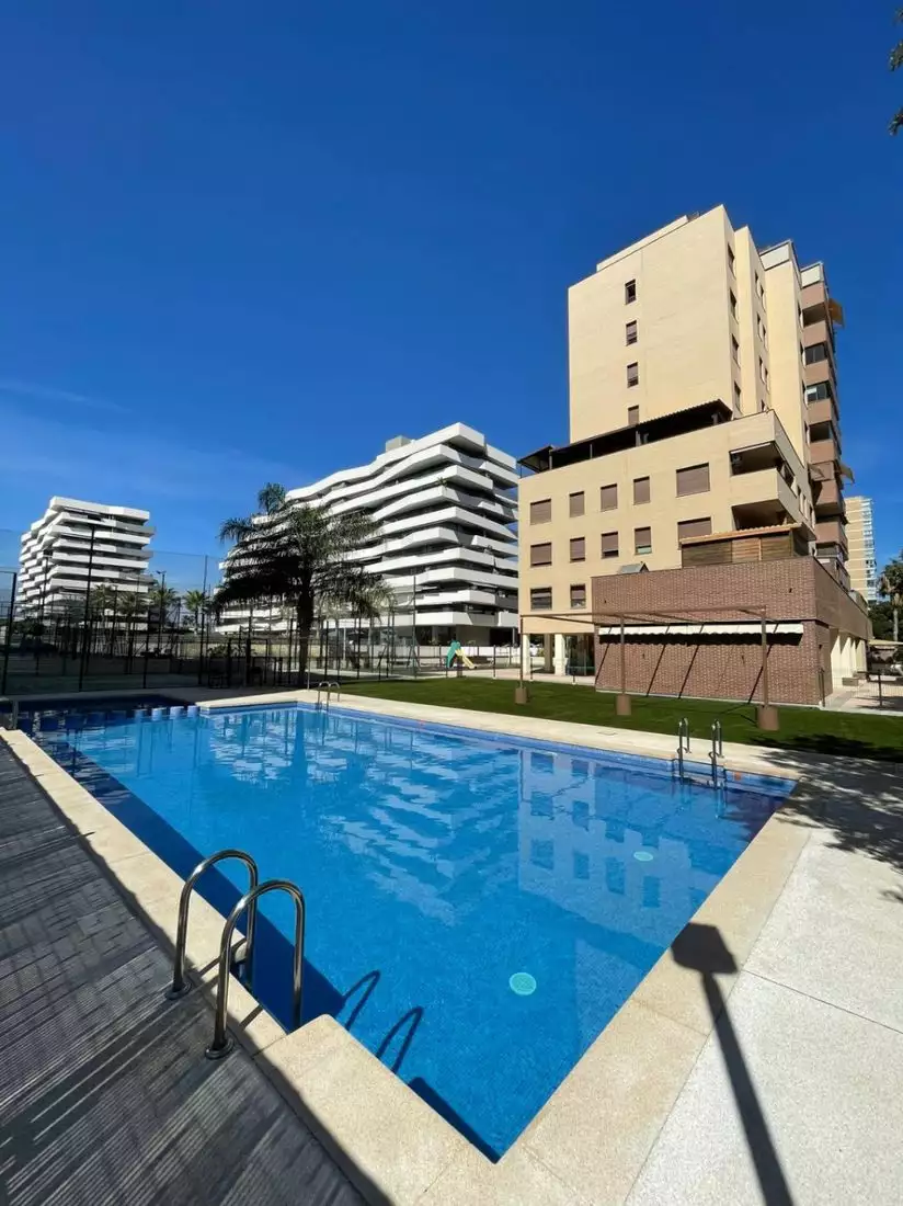 Flat 158m² in Spain, Alicante. Priced at 400000€ rent photo-25