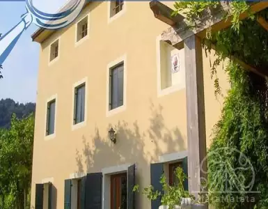 Купить house в Italy 687046£