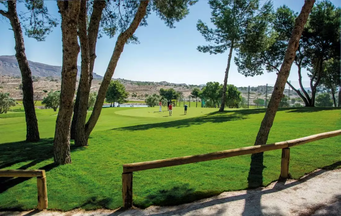 Flat 157m² in Spain, Alicante. Priced at 240000€ rent photo-12