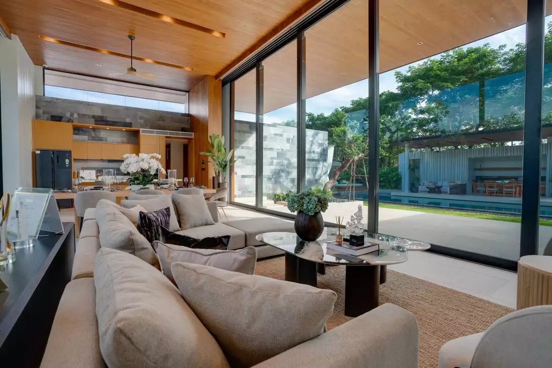 Villa 318m² in Thailand, Phuket. Priced at 911000€ rent photo-5