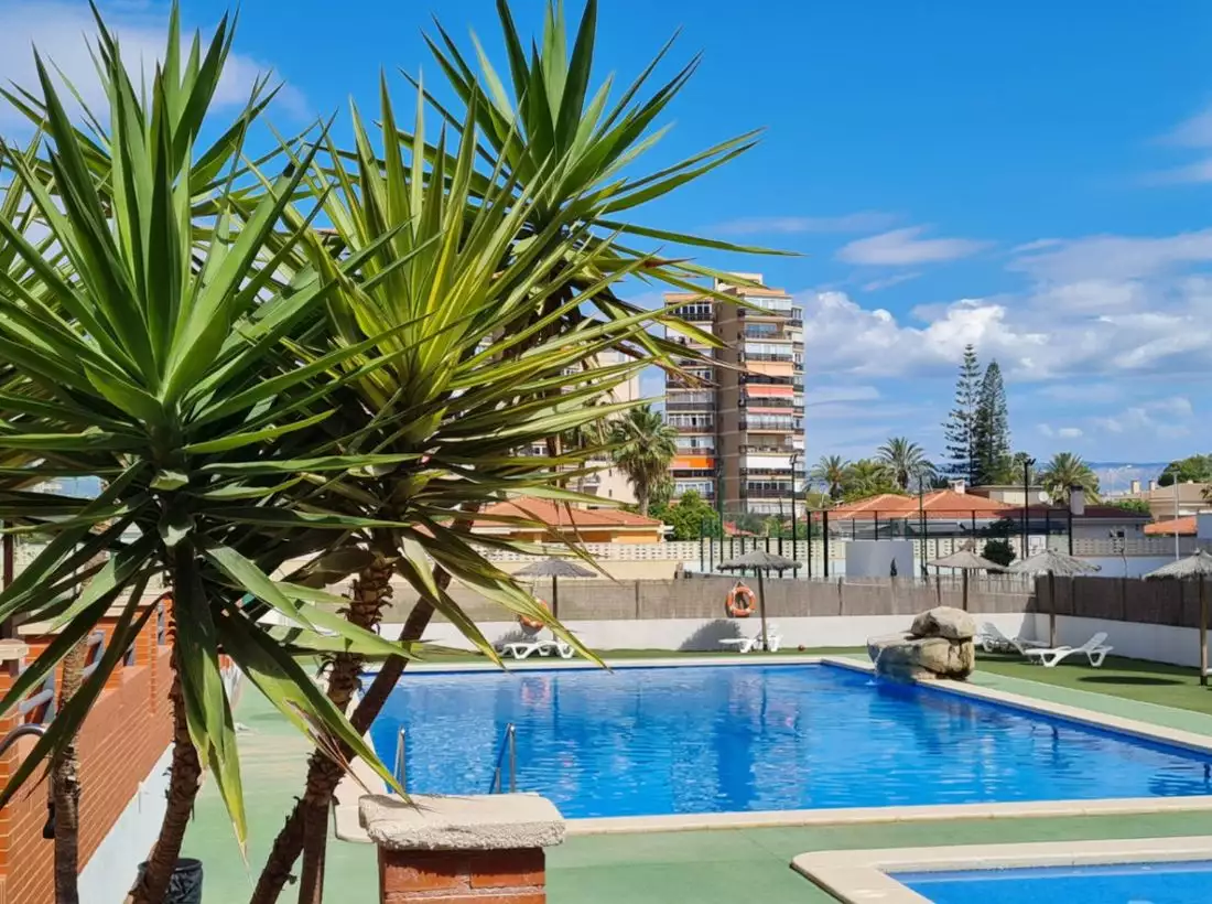 Flat 102m² in Spain, Alicante. Priced at 395000€ rent photo-4