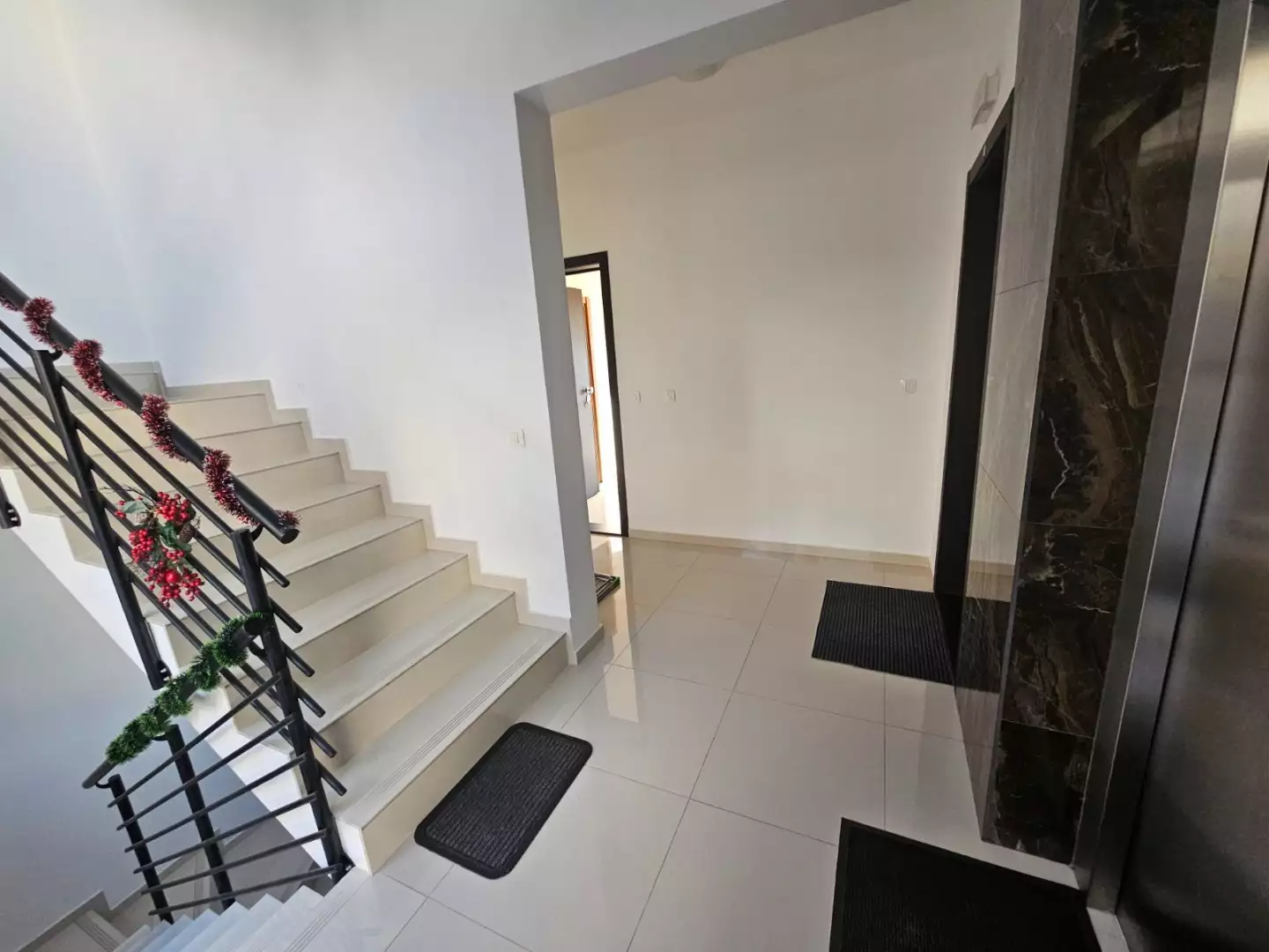 Flat 30m² in Montenegro, Petrovac. Priced at 99000€ rent photo-5