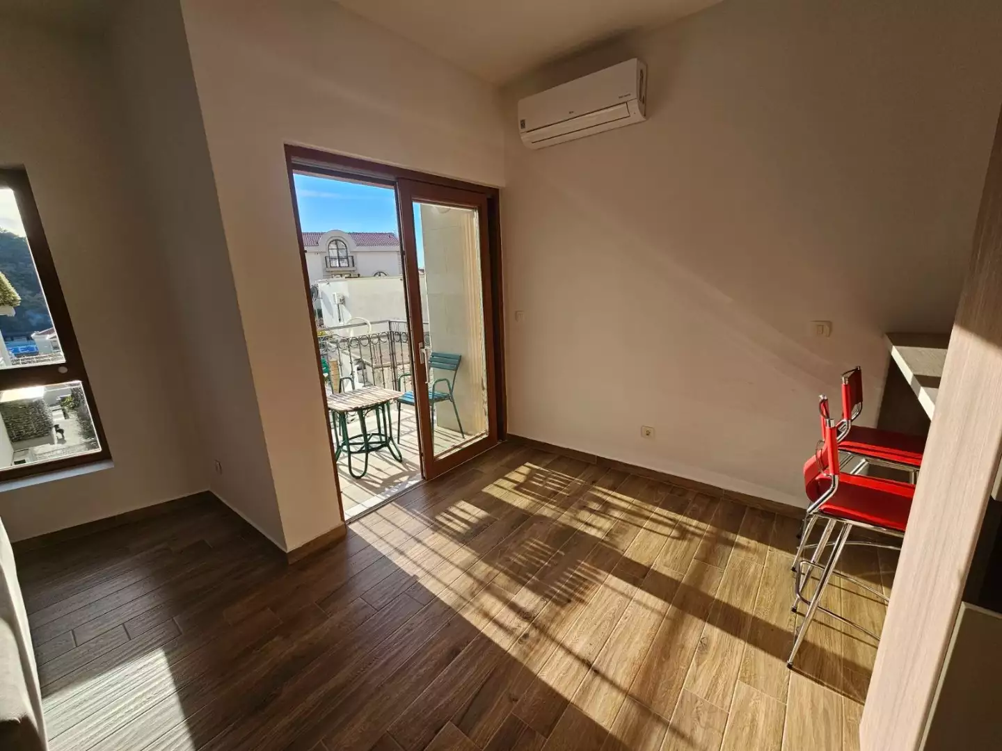 Flat 30m² in Montenegro, Petrovac. Priced at 99000€ rent photo-14