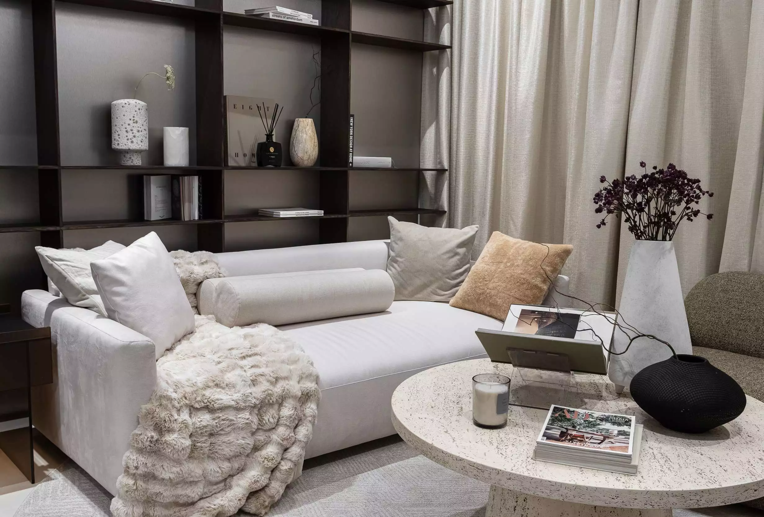 Flat 60m² in UAE, Dubai. Priced at 439000$ rent photo-2