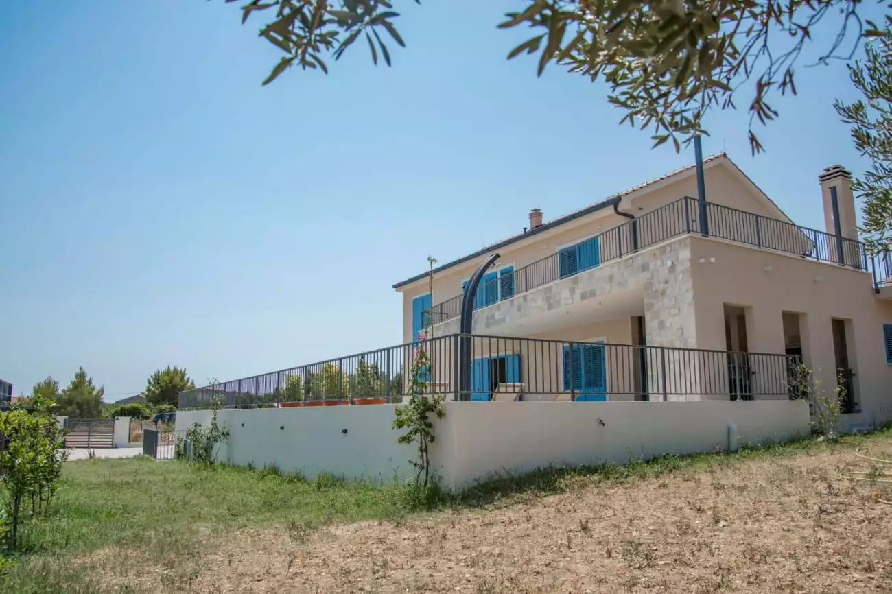 Villa 277m² in Croatia, Kastela. Priced at 1100000€ rent photo-7
