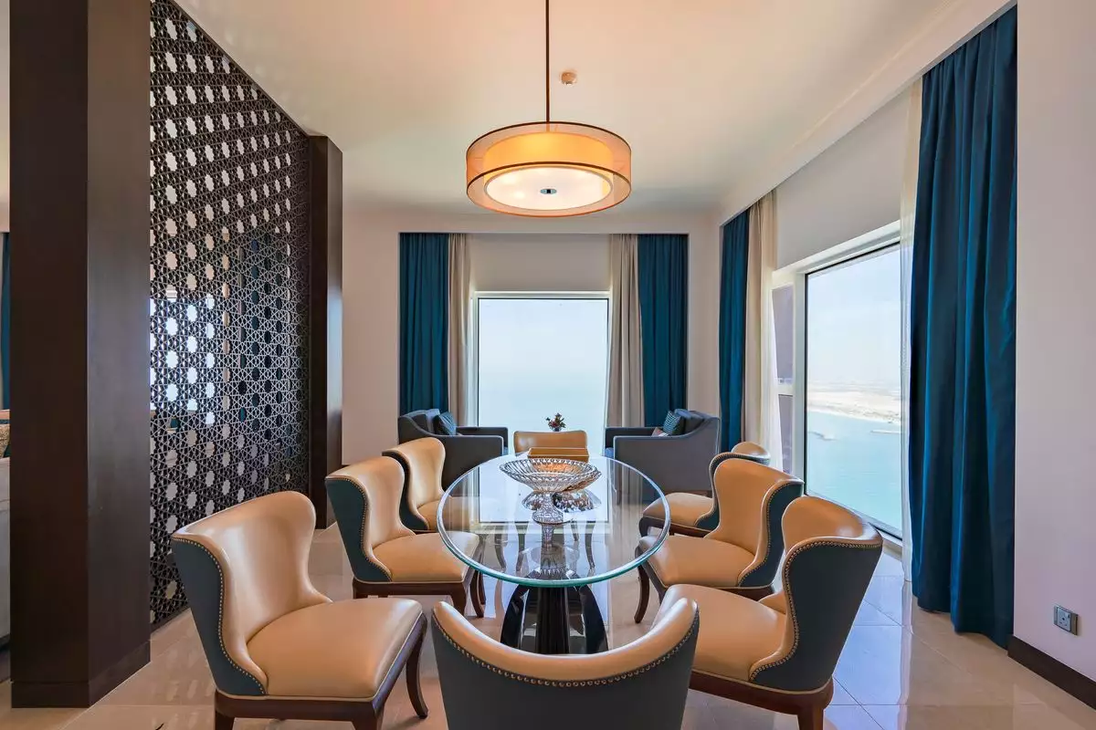 Flat 286m² in UAE, Abu Dhabi. Priced at 1962968€ rent photo-3
