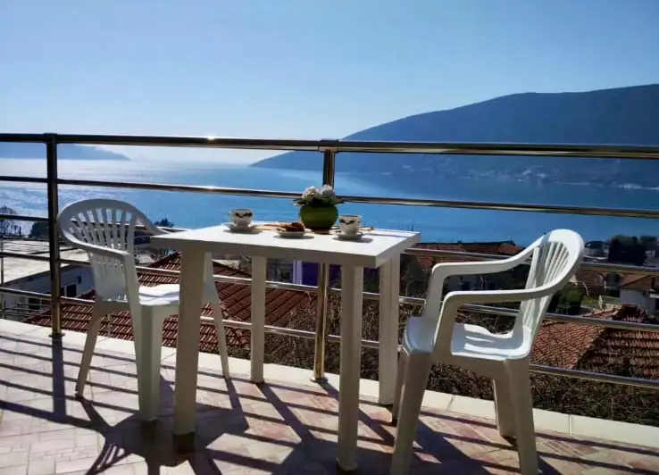 House 180m² in Montenegro, Herceg Novi. Priced at 320000€ rent photo-1