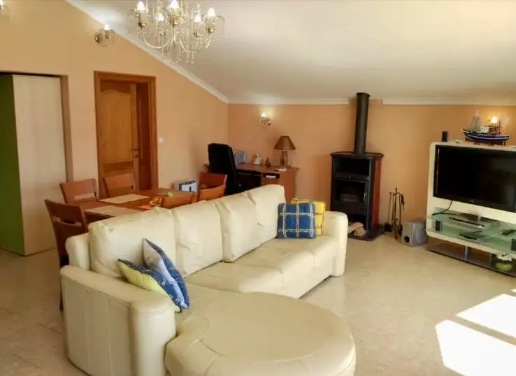 House 180m² in Montenegro, Herceg Novi. Priced at 320000€ rent photo-3