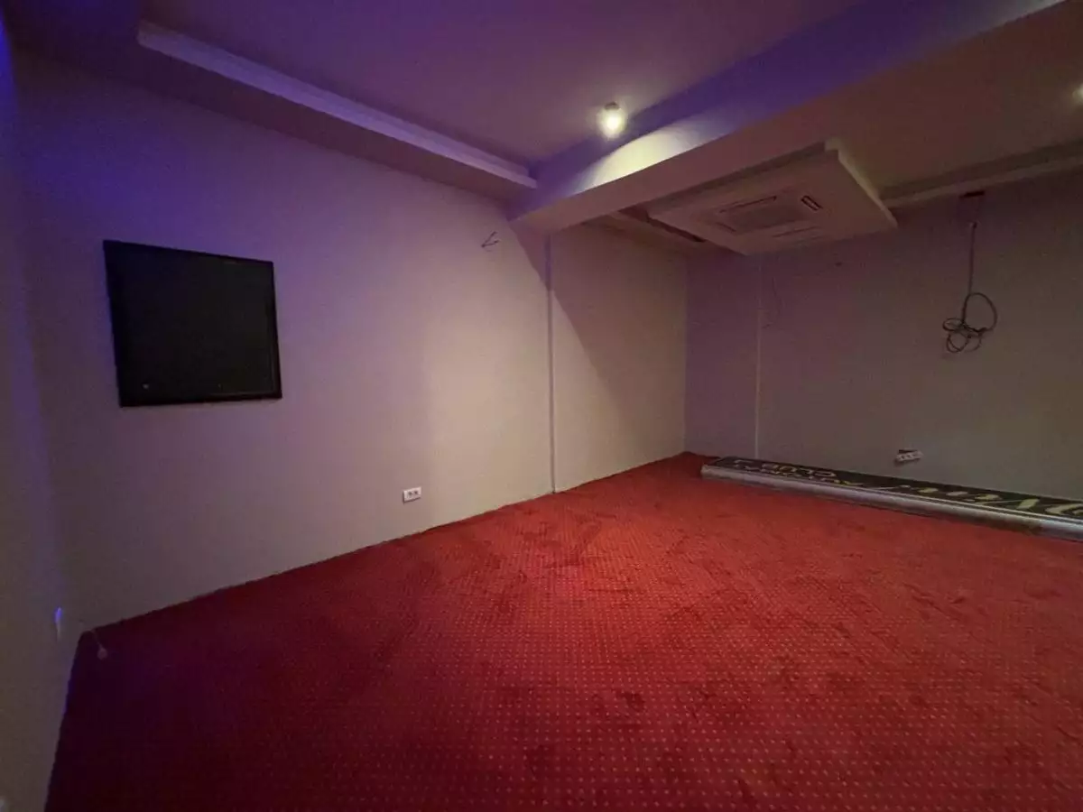 Building 1m² in Montenegro, Tivat. Priced at 1870000€ rent photo-14