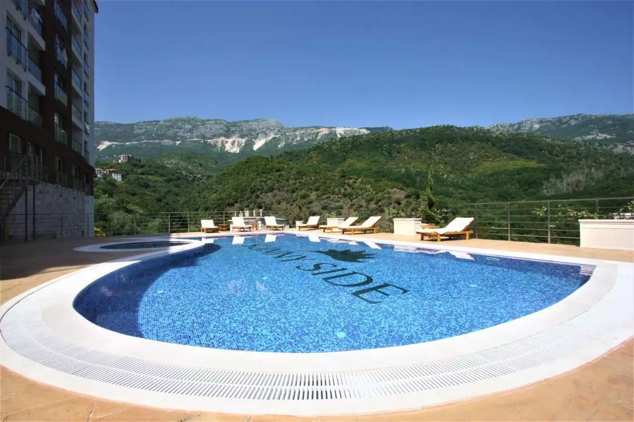 Flat 35m² in Montenegro, Budva. Priced at 110000€ rent photo-2