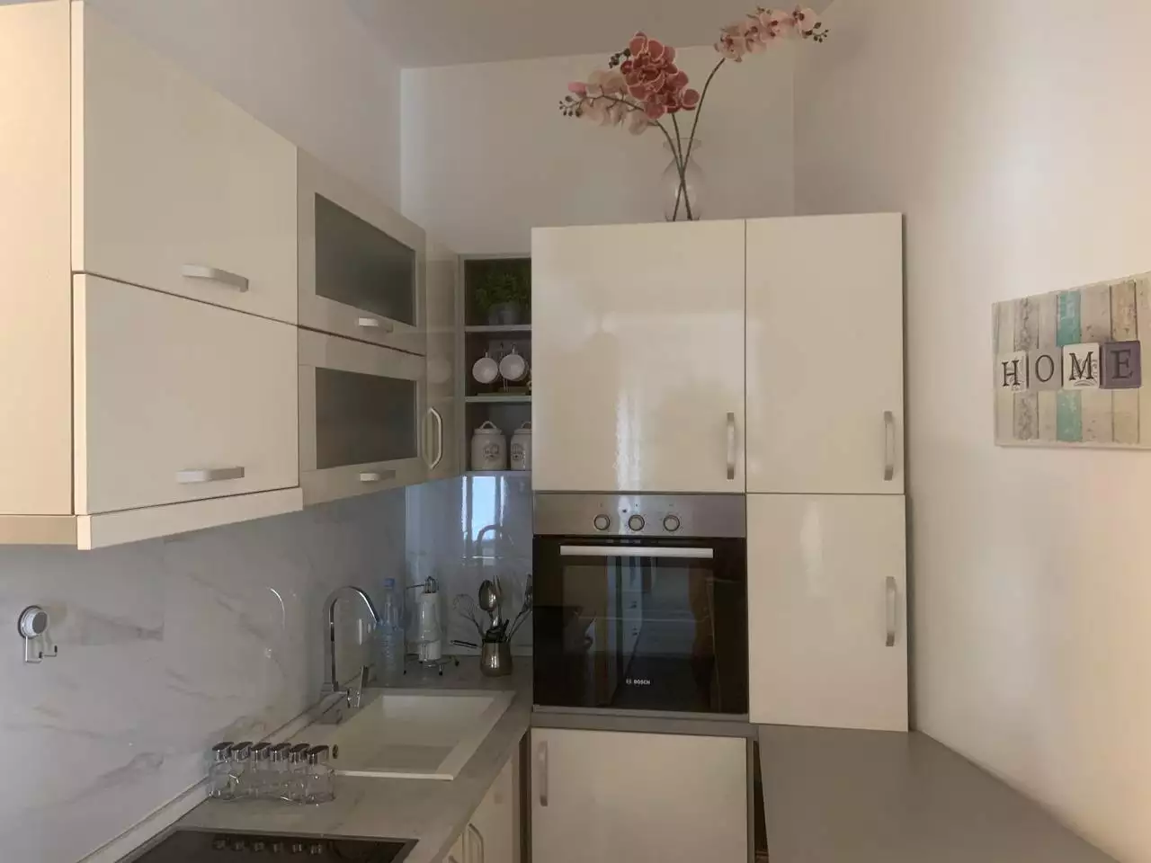 Flat 35m² in Montenegro, Budva. Priced at 110000€ rent photo-6