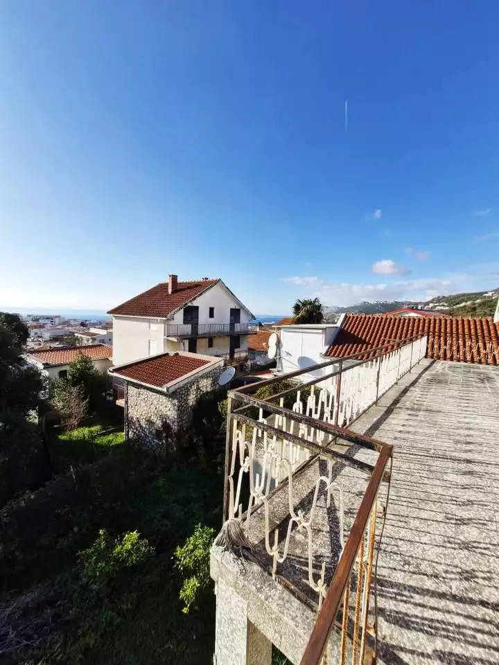 House 249m² in Montenegro, Dobra Voda. Priced at 150000€ rent photo-2