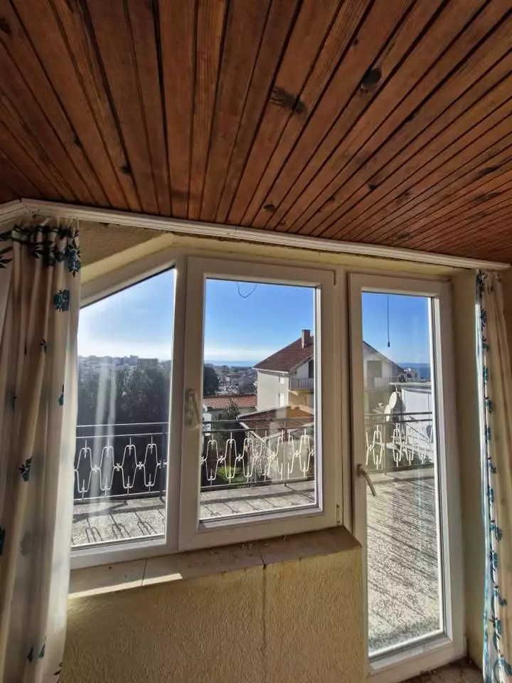 House 249m² in Montenegro, Dobra Voda. Priced at 150000€ rent photo-5