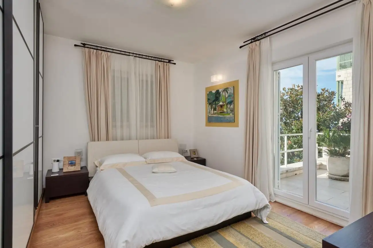 Villa 350m² in Croatia, Dubrovnik. Priced at 5000000€ rent photo-21