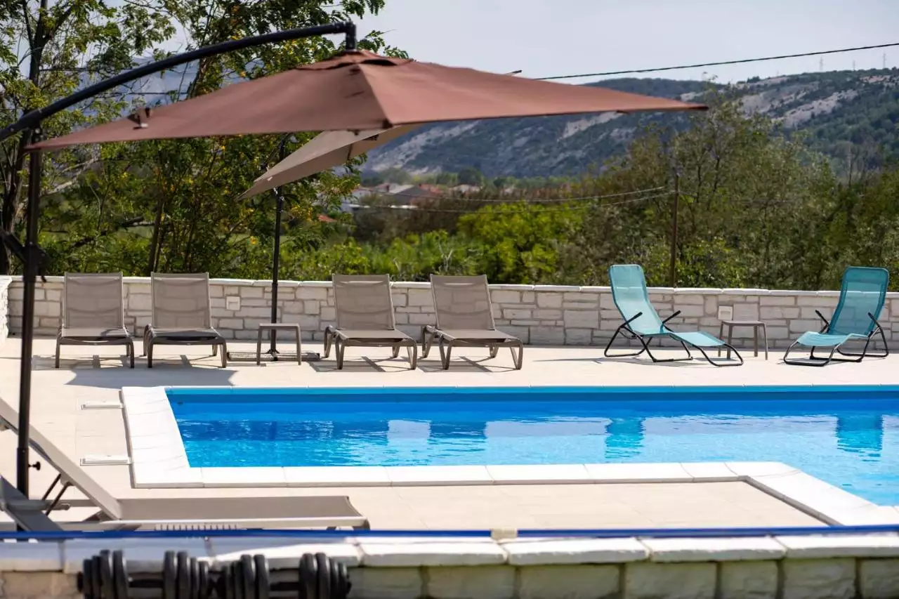 House 394m² in Turkey, Trabzon. Priced at 1260000€ rent photo-11