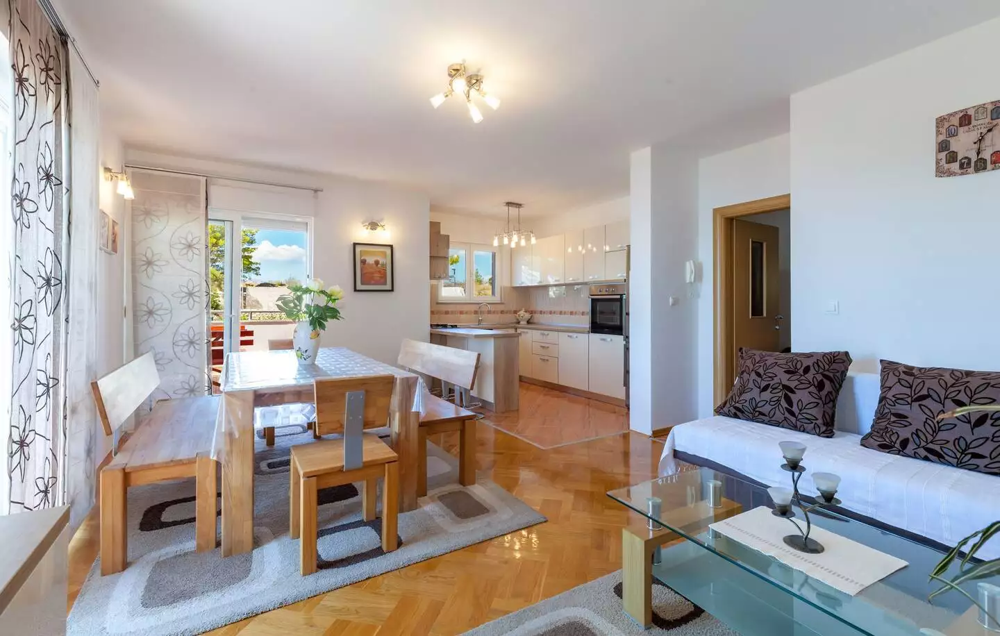 House 490m² in Croatia, Podstrana. Priced at 1300000€ rent photo-25